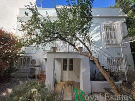Πολυτελής Νεοκλασσική Μονοκατοικία προς Πώληση – Μετς – Καλλιμάρμαρο Πολυτελής Νεοκλασσική Μονοκατοικία προς Πώληση – Μετς – Καλλιμάρμαρο