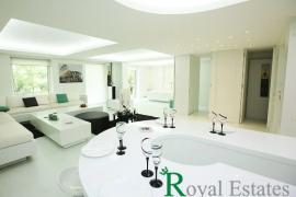 Πολυτελές Επιπλωμένο διαμέρισμα προς Ενοικίαση στο Κολωνάκι Πολυτελές Επιπλωμένο διαμέρισμα προς Ενοικίαση στο Κολωνάκι