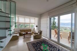 Εξαιρετική μεζονέτα σε συγκρότημα κατοικιών, προς πώληση, πλησίον Σελιανίτικα, περιοχή Ρίρα Εξαιρετική μεζονέτα σε συγκρότημα κατοικιών, προς πώληση, πλησίον Σελιανίτικα, περιοχή Ρίρα
