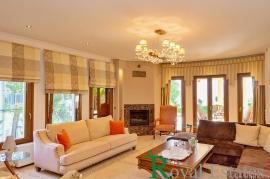 Αφίδνες, Ιπποκράτειος Πολιτεία, Αγία Τριάδα, πολυτελής κατοικία προς πώληση