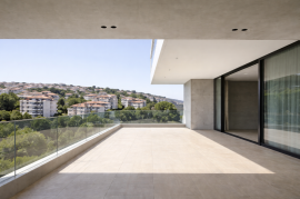 Φιλοθέη, πλησίον πλατεία Δροσοπούλου, πολυτελές όροφο διαμέρισμα προς πώληση