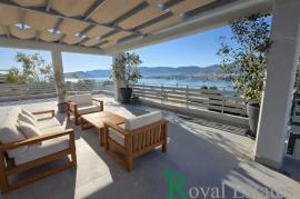 Πολυτελές ρετιρέ μπροστά στη θάλασσα, προς μίσθωση, Πόρτο Ράφτη, Άγιος Σπυρίδωνας