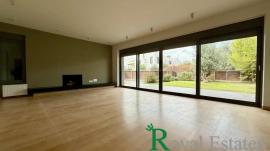 Κηφισιά, Αδάμες, διατίθεται προς πώληση, πολυτελής minimal αισθητικής μεζονέτα