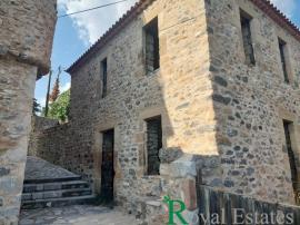 Παραδοσιακή Πέτρινη Κατοικία προς Πώληση - Εξωχώρι, Λεύκτρο Μεσσηνίας, Πελοπόννησος