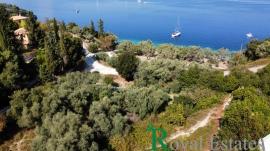 Νήσος Μεγανήσι, περιοχή Βαθύ Λαγκάδι, προς πώληση, έκταση γής, δίπλα στην θάλασσα