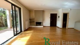 Κηφισιά, Κάτω Κηφισιά, διατίθεται προς πώληση, όροφο μεζονέτα σε άριστη κατάσταση